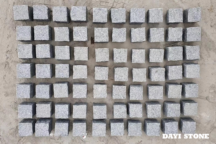G654-5 Dark Grey Granite Stone Cubes Top flamed edges split bottom sawn 10x10x8cm - Dayi Stone G654-5 Dark Grey Granite Stone Cubes Top flamed edges split bottom sawn 10x10x8cm - Dayi Stone